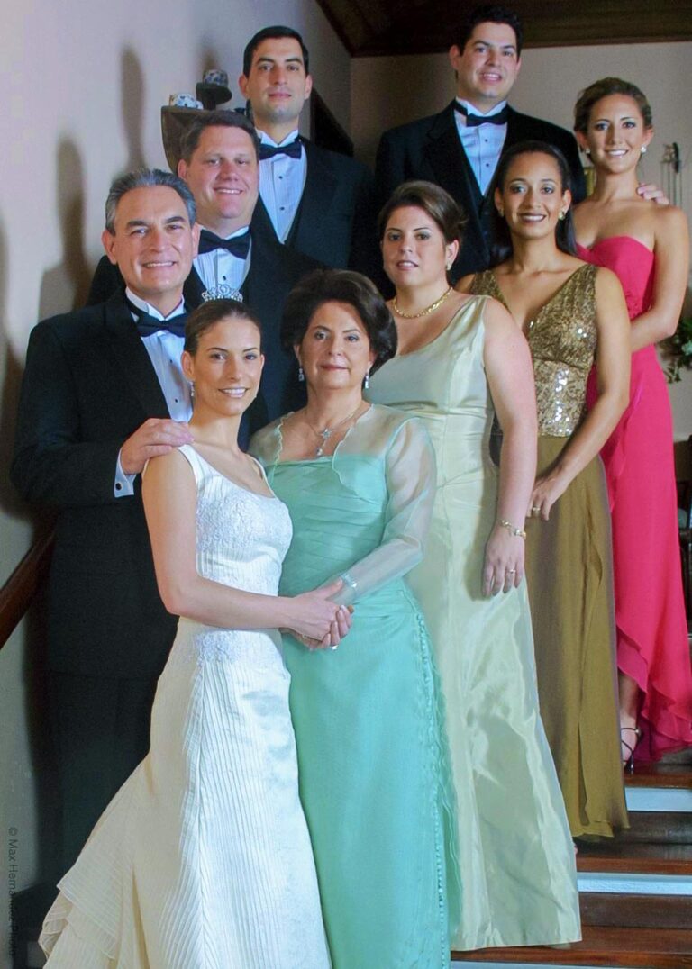 Novia-con-su-familia-215_1583-23.01.51